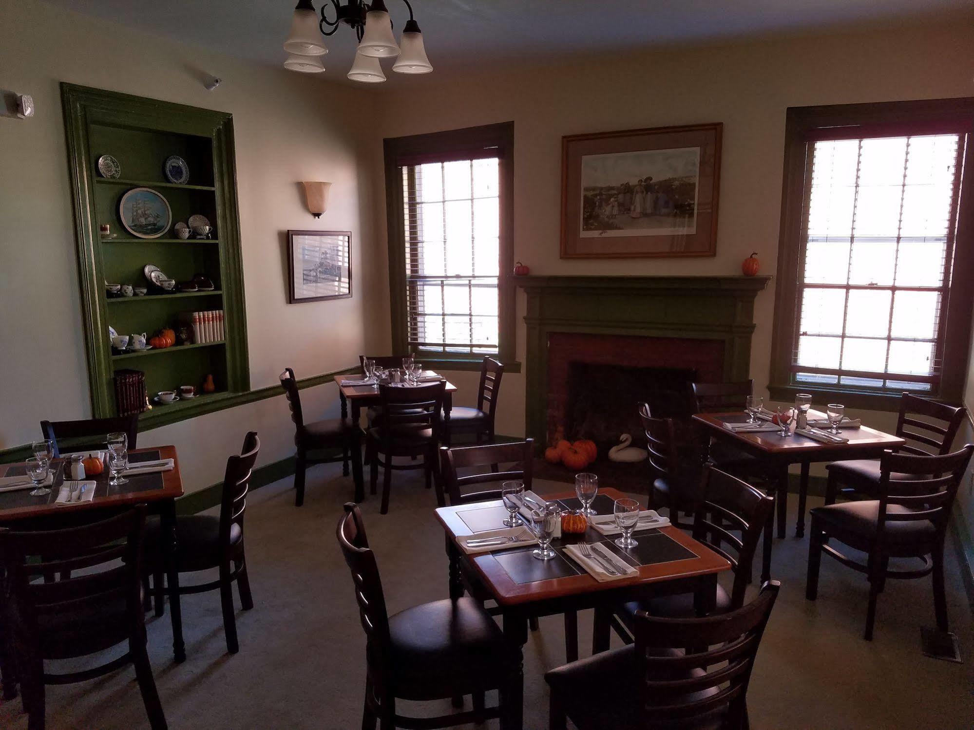 Washington Inn & Tavern MARYLAND Екстериор снимка