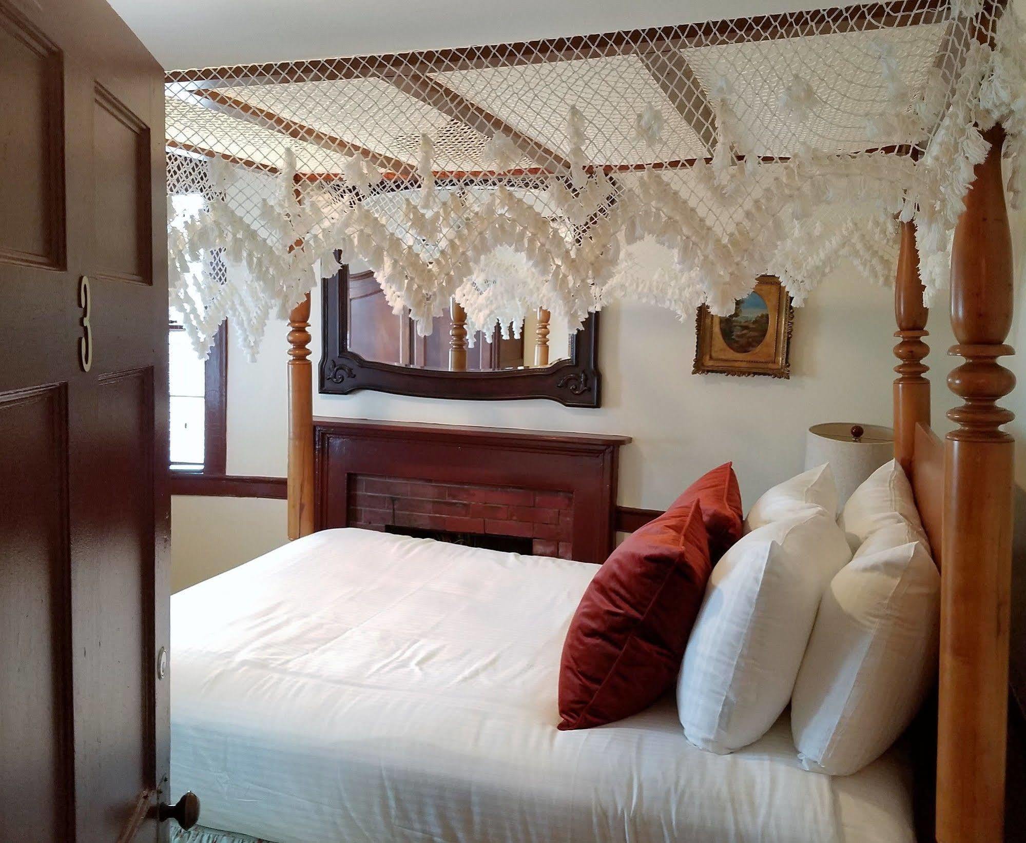 Washington Inn & Tavern MARYLAND Екстериор снимка
